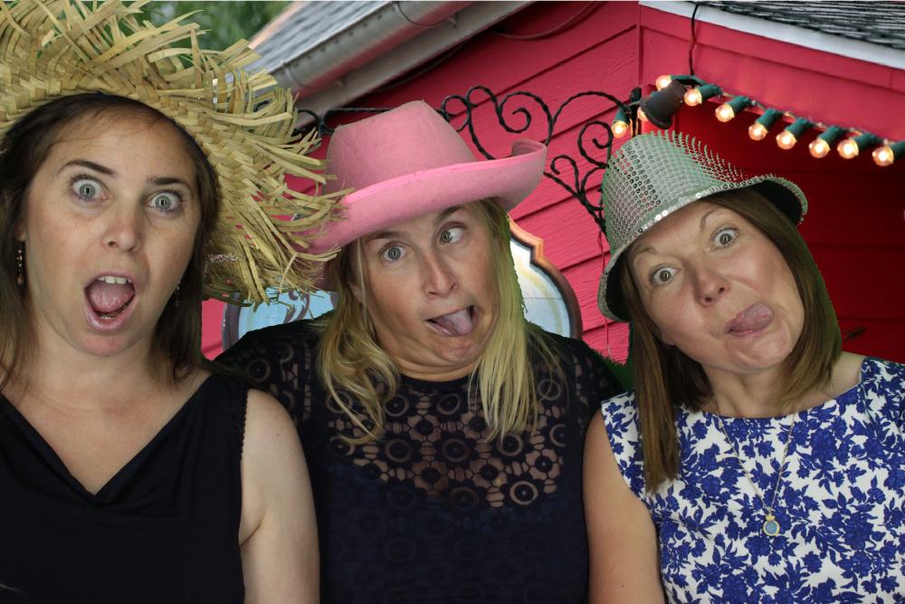 Mr & Mrs Davis | View more photos from the event at gallery.myphotoboothexperience.co.uk/u/MyPhotoBoothExperienceLtd/Mr-Mrs-Davis